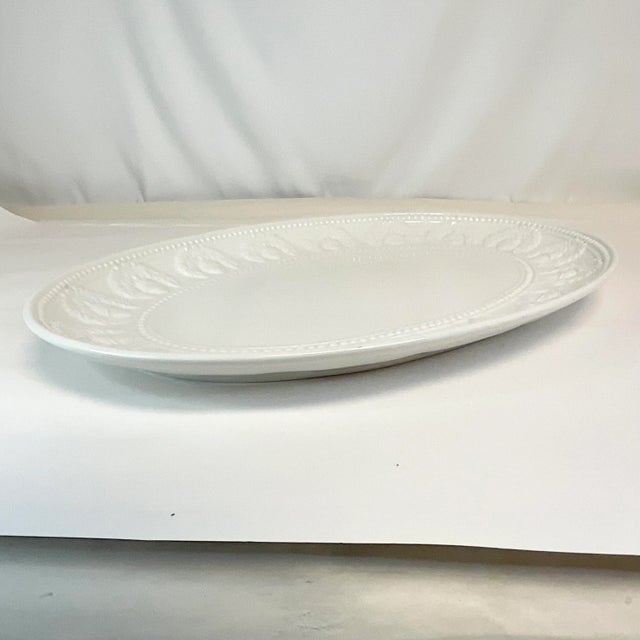 Vintage Italian Arts & Crafts Acorn & Laurel Wreath Platter, William Sonoma - Thanksgiving For Sale - Image 10 of 11