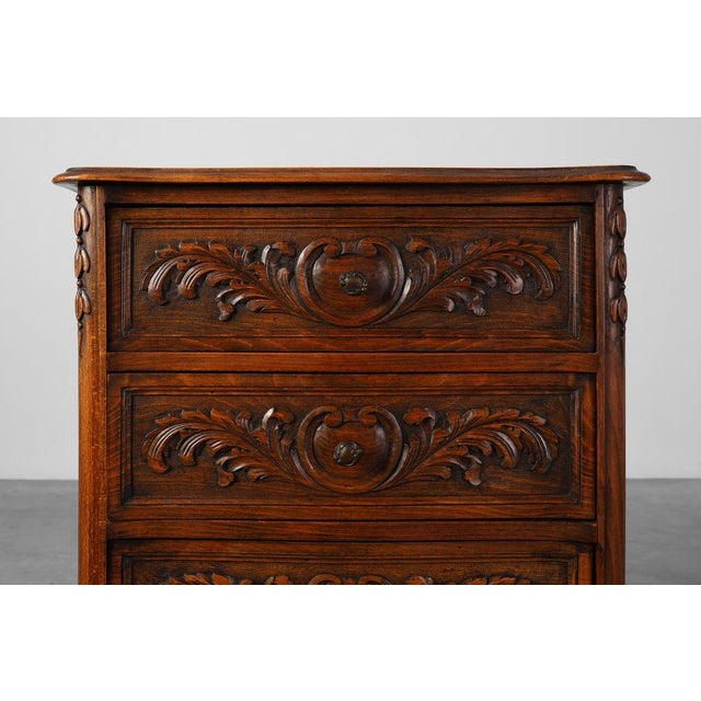 Louis XV Style Oak Chest of Drawers, France, 1950s For Sale - Image 3 of 13