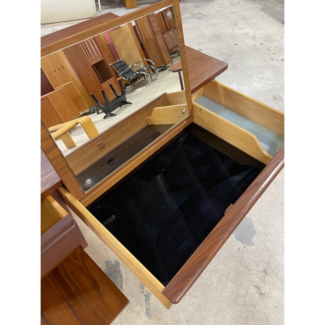 Danish Modern Teak Vanity or Desk For Sale In Miami - Image 6 of 10