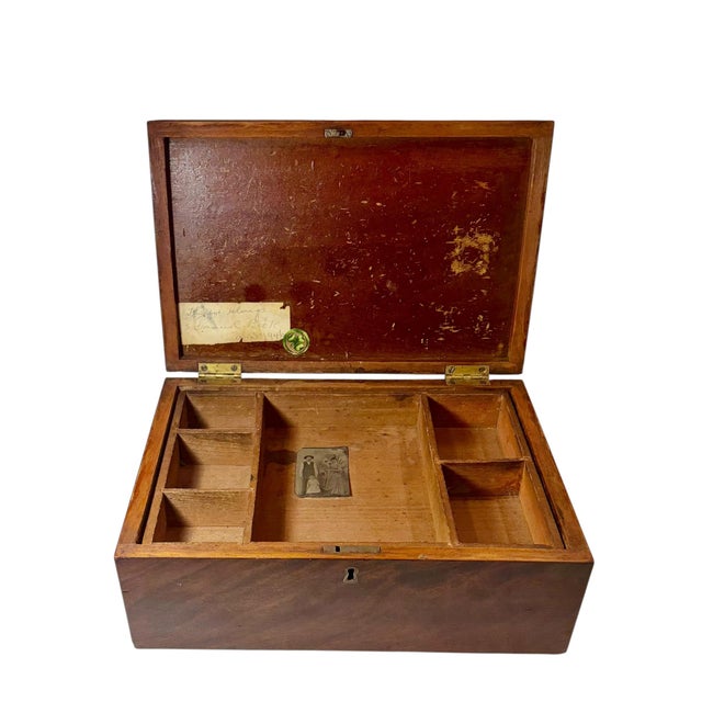 Wood Merican Work Box With Inlaid Star, 19th Century For Sale - Image 7 of 13