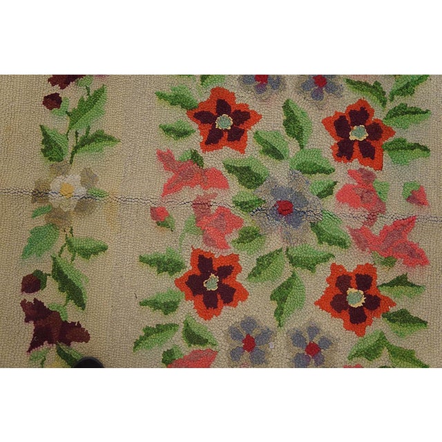 1950s Beige Floral Folk Art Antique American Hooked Rug 3'10" X 5'8" Handknotted Wool Carpet For Sale - Image 4 of 5