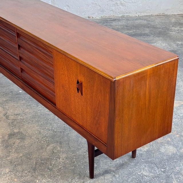 Teak Sideboard from Elliots of Newbury, 1960 For Sale - Image 10 of 18