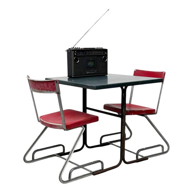 Aluminum Chairs with Table by Cindy Crawford-Steiger for Embru, Set of 3 For Sale