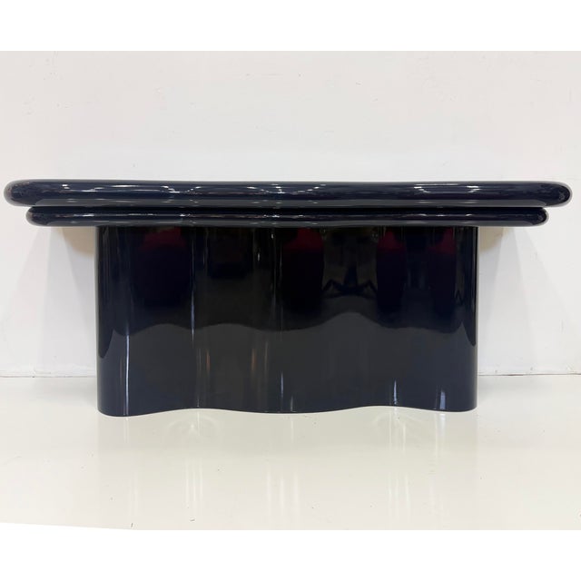 1990s Substantial Curved Italian Console Table, Newly Refinished Dark Navy Blue For Sale - Image 4 of 5