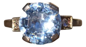The Eden Isle: Ladies Antique 14K White Gold Ring set with Spinel