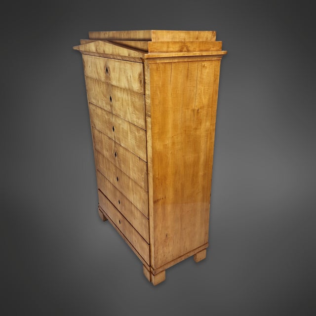 Biedermeier Maple Veneer Pillared Chest of Drawers with Pointed Gable, Thuringia, 1820s For Sale - Image 5 of 11