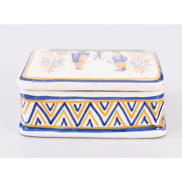 1930s Antique French Faience Quimper Lidded Trinket Box For Sale - Image 5 of 9