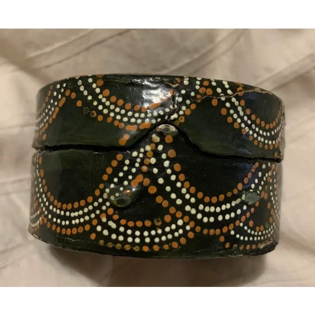 Late 20th Century Paper-Mâché Circular Box With Australian Aboriginal Art For Sale - Image 4 of 11