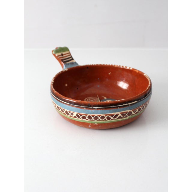 Mexican Mid 20th Century Mexican Pottery Hand-Painted Terracotta Handled Serving Dish For Sale - Image 3 of 14