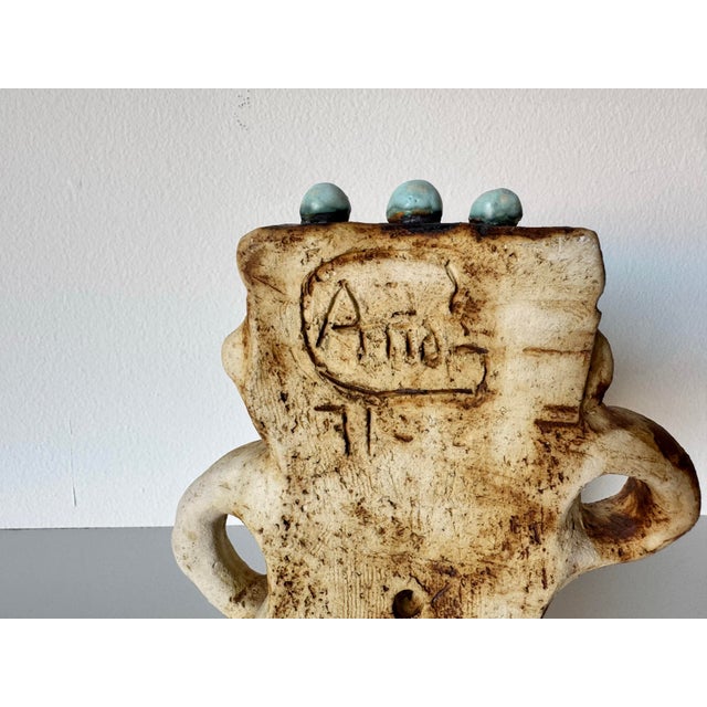 Vintage Mexican Aztec-Inspired Pre-Columbian Folk Art Style Pottery Sculpture on Wood Base For Sale In Miami - Image 6 of 10