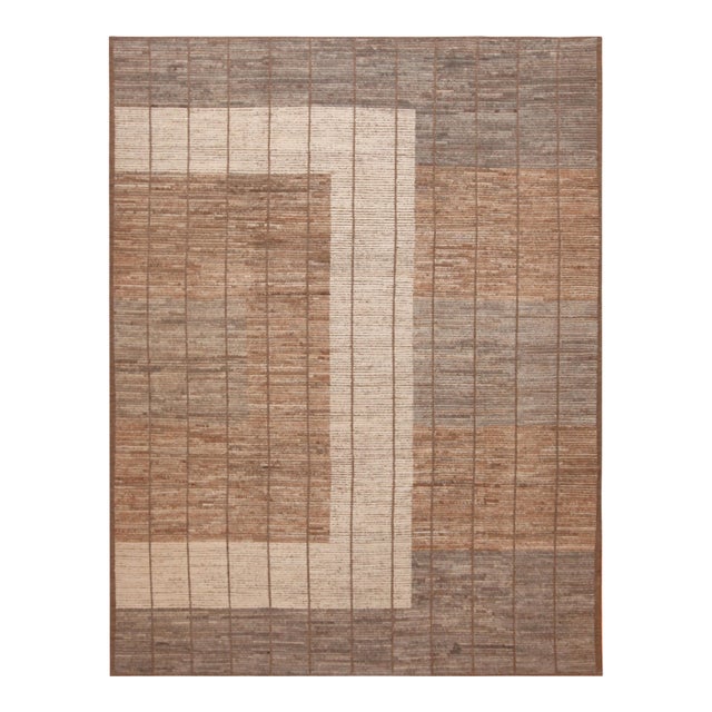 Nazmiyal Collection Brown Earthy Modern Rug For Sale