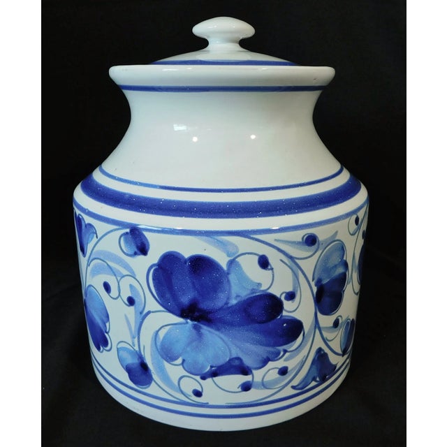 Vintage Italian Blue & White Hand Painted Art Pottery Cannister Ginger Jar With Lid For Sale In West Palm - Image 6 of 9
