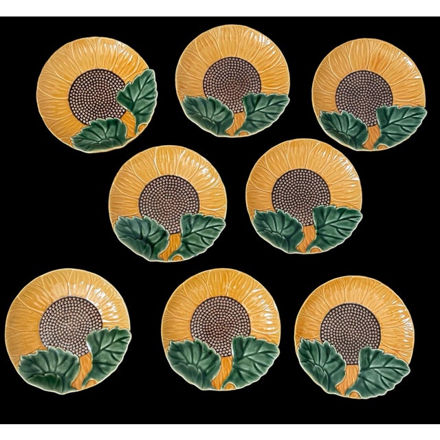 This set of 8 Bordallo Pinheiro 8” sunflower salad plates is a beautiful addition to any dining table. Made in Portugal,...