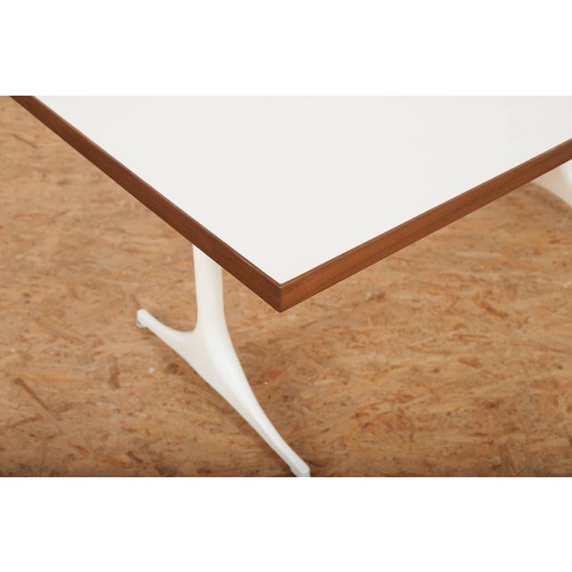 Model 5559 Pedestal Series Dining Table in White Coated Cast Aluminum and Resin with Walnut by George Nelson & Associates for Herman Miller, 1960 For Sale - Image 5 of 14