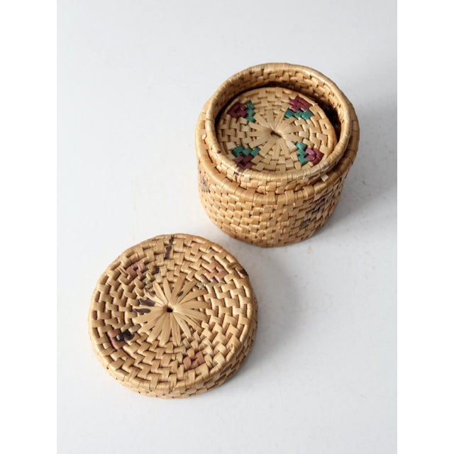 Late 20th Century Vintage Woven Coasters Set of 8 With Box For Sale - Image 5 of 12