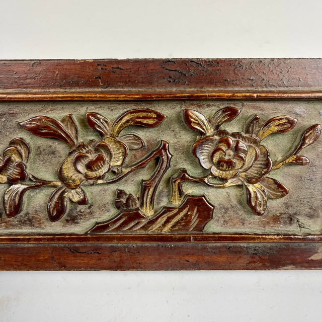 Chinese 19th Century Chinese Small Wooden Carving of Flowers For Sale - Image 3 of 6