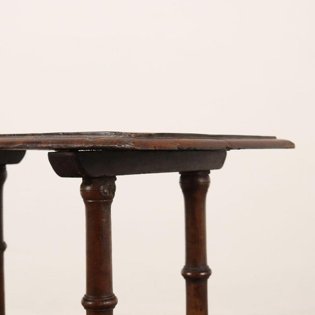 Italian Coffee Table in Walnut For Sale - Image 3 of 7