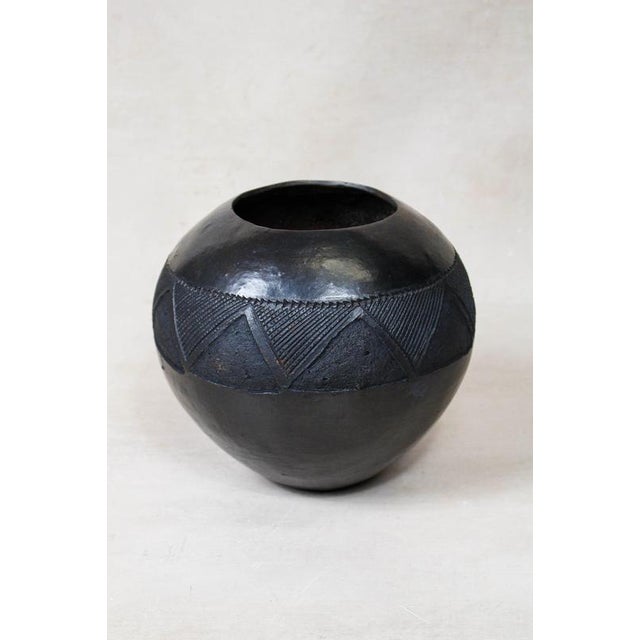 Zulu Pot in Clay For Sale - Image 3 of 5