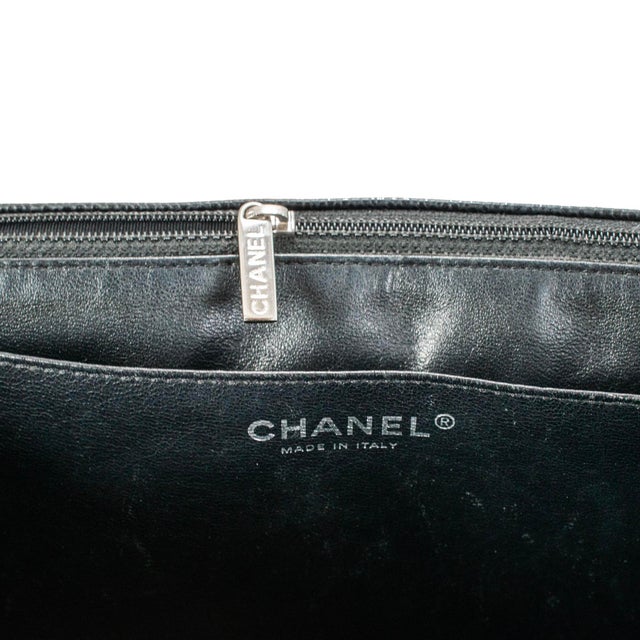 Chanel Jumbo Classic Double Flap 30cm Black Caviar Silver Hw For Sale - Image 9 of 11