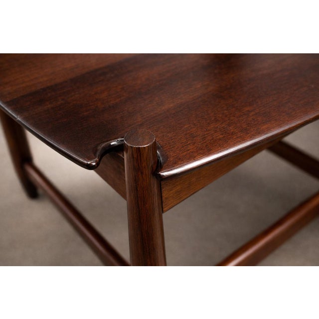 “Arimelo” Side Tables in Brazilian Rosewood, Sergio Rodrigues, 1958 - Lot 596A For Sale In New York - Image 6 of 15
