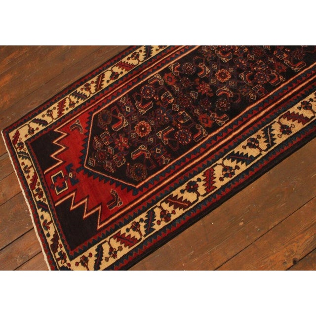 Middle Eastern Rug in Wool For Sale - Image 9 of 11