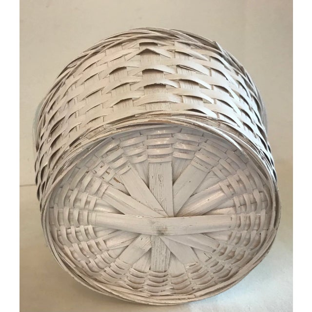 Vintage White Wicker Handled Basket For Sale In Dallas - Image 6 of 7