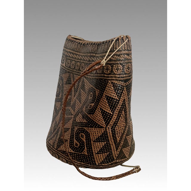 1970s 1973 Hand Woven Rattan Basket, Tote, Backpack, Borneo - Indonesia, Signed and Dated For Sale - Image 5 of 14