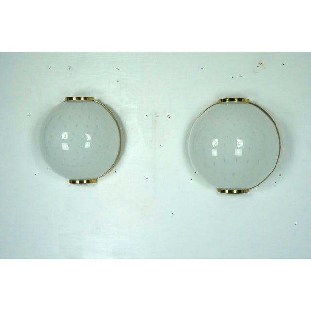 Large Round Murano Bullicante Glass Sconces with Brass, Italy, 1970s, Set of 2 For Sale - Image 13 of 13