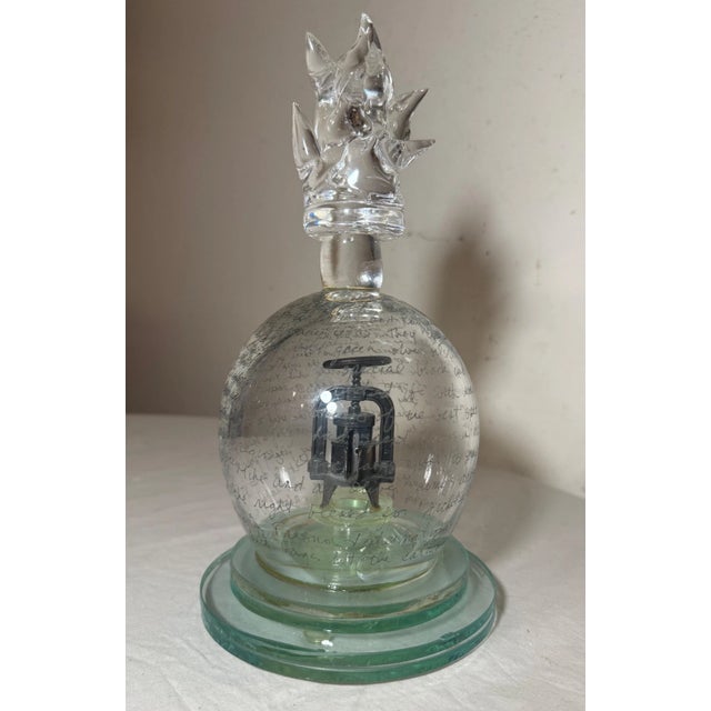 Up for sale is a stunning vintage original modernist glass sculpture that is a unique and striking piece of artwork...