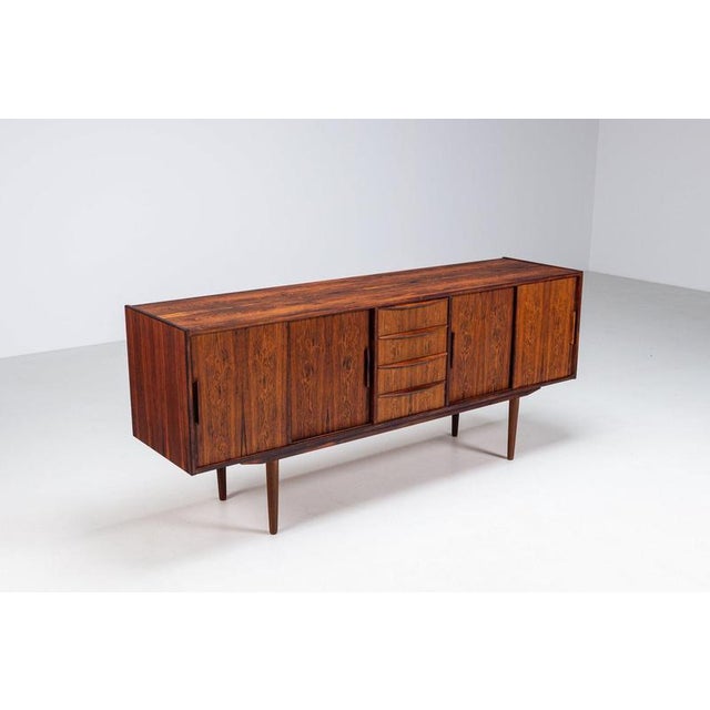 Scandinavian Symmetric Sideboard in Rosewood, Denmark, 1960 For Sale - Image 6 of 18