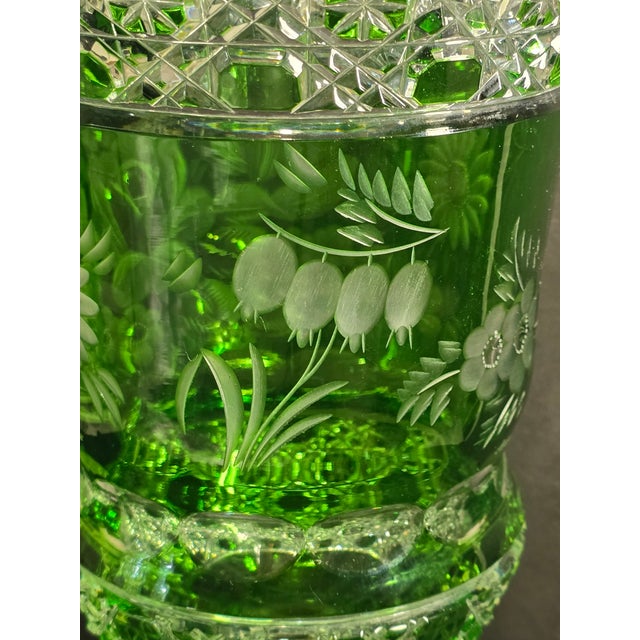 1970s Signed Meissen Green Cut‑to‑Clear Tall Crystal Vase – Hand‑Engraved Midcentury German Art Glass For Sale - Image 5 of 8