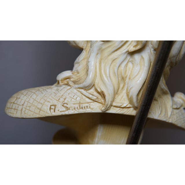 Cream Mid Century Modern Signed Sculpture Bust Lamp For Sale - Image 8 of 11