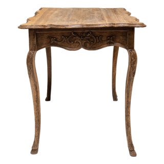 19th Century France Louis XV Amber Wood Side Table For Sale