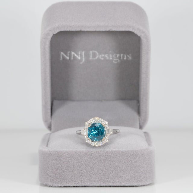 Modern 4.7Ct Cambodian Blue Zircon Ring With Natural Diamond Accents: Solid 14k Gold, Size 6.75 For Sale - Image 3 of 9