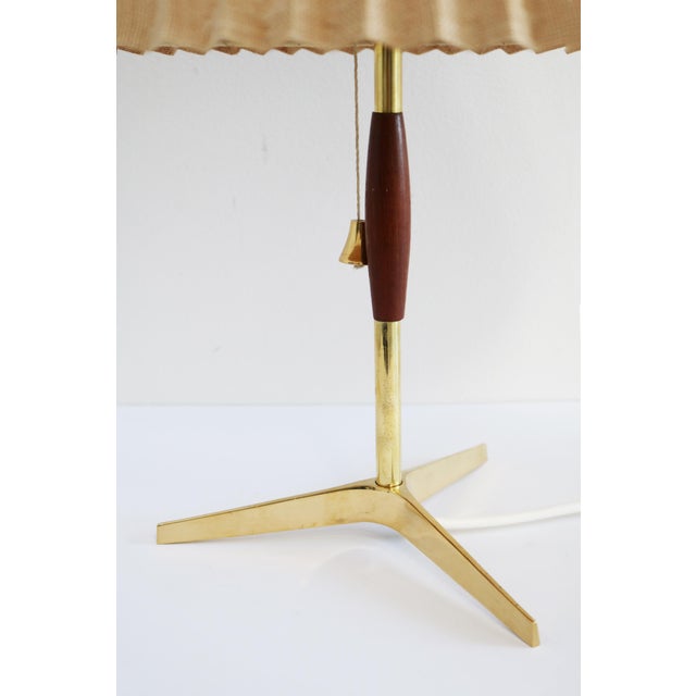 Mid-Century Modern Vintage Tripod Table Lamp in Teak and Brass by Rupert Nikoll, 1960s For Sale - Image 3 of 9