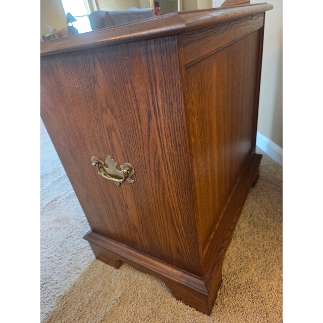 English Pennsylvania House Bedside Nightstand For Sale - Image 3 of 14