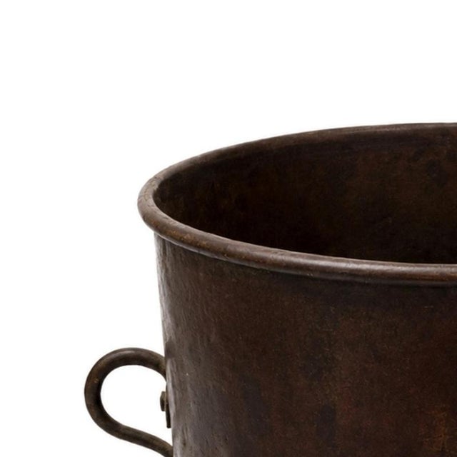Decoration - Water reservoir with two handles; in copper. Portuguese, 20th century; in copper. Dimensions: 63 cm x 64 cm.