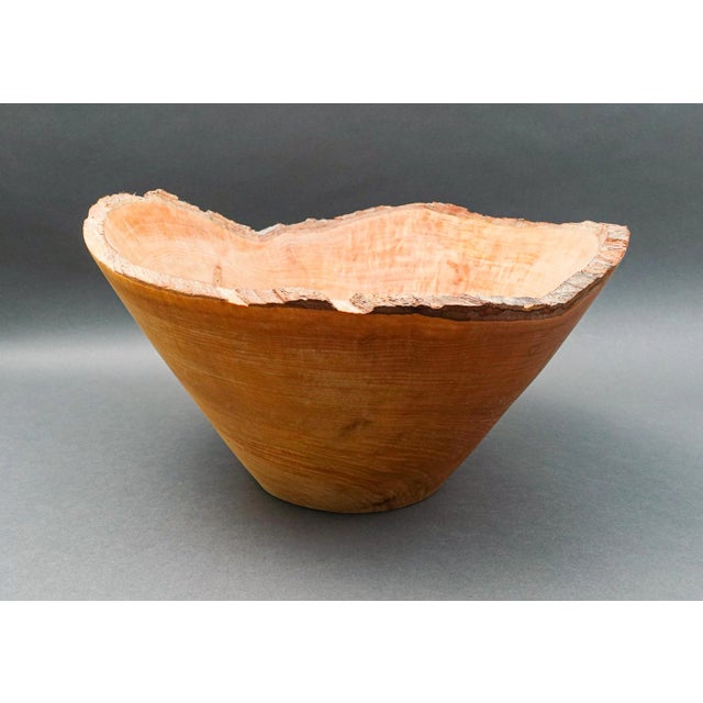 Don Stinson (Canadian, 20th Century) Tamworth Ontario Canada Large Hand Carved Natural Wood Bowl. Measures approximately...