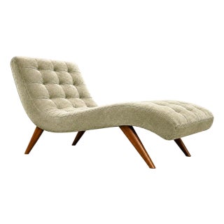 Brazilian Modern Chaise Lounge in Caviúna and Light Aloe Sage Mohair, 1950s For Sale