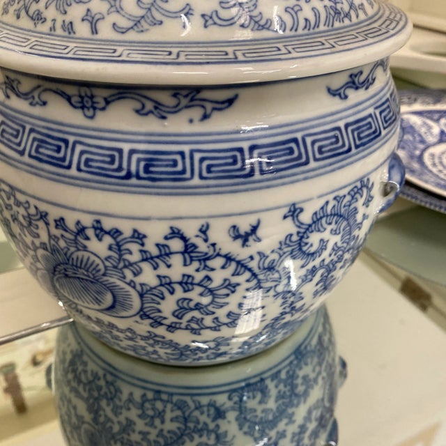 Chinoiserie 1970s Blue and White Greek Key Chinoiserie Bowl For Sale - Image 3 of 8