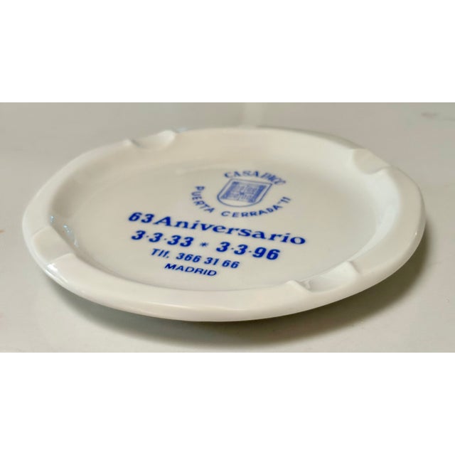 63rd Anniversary Blue and White Casa Oaci Puerta Cerrada, Madrid Ashtray Catchall For Sale In Palm Springs - Image 6 of 7