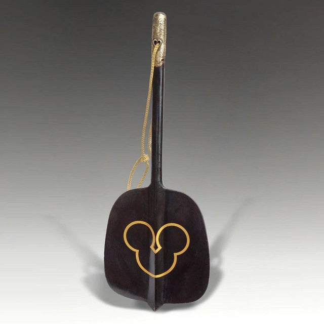 Hollywood Regency Early 18th Century Japanese Edo Samurai Gunbai, 1740 For Sale - Image 3 of 9