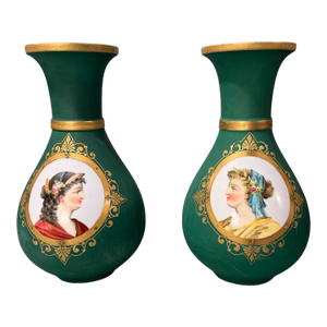 Pair of Antique Victorian Old Paris Porcelain Portrait Vases