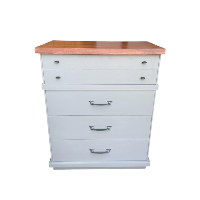 Refinished Mid-Century Modern 4-Piece Bedroom Set in Soft Gray & Natural Wood – Dresser, Chest & Pair of Nightstands For Sale - Image 4 of 10