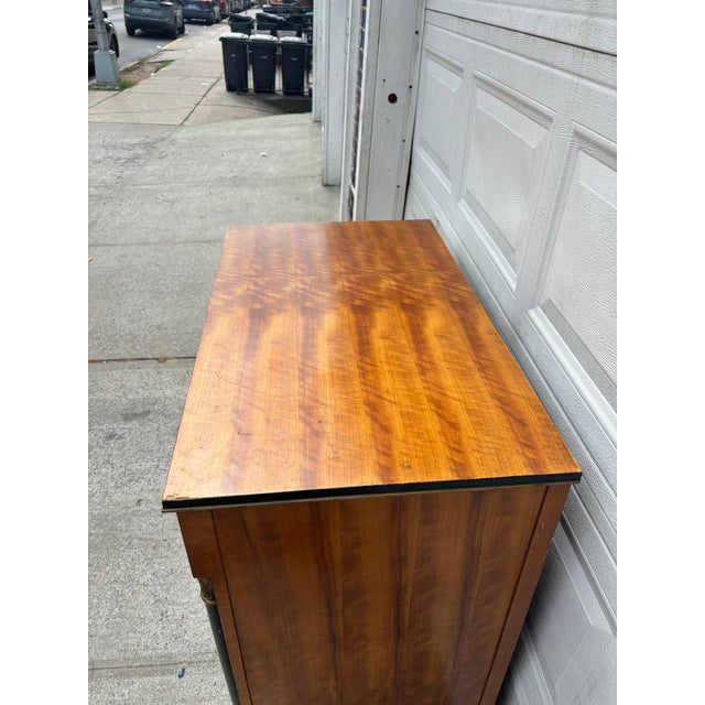 Vintage Neoclassical Revival Chest of Drawers, Empire Style Painted & Gilt Accent Dresser For Sale In New York - Image 6 of 12