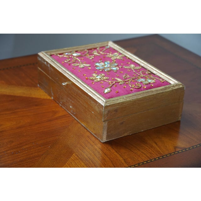 1980s Vintage Gilt Wood and Needle Work Decorative Box Possibly Indian Zardozi For Sale - Image 5 of 7