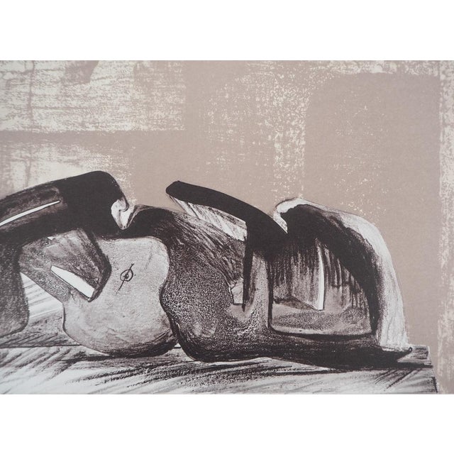 Henry Moore, Reclining Figure, Original Lithograph For Sale - Image 5 of 6