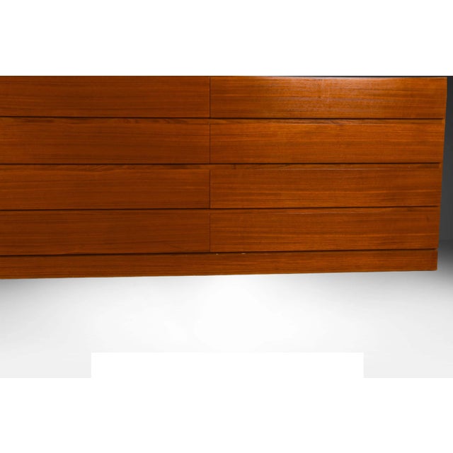 Wood 1960s Danish Modern Long Teak Dresser by Vinde Mobelfabrik For Sale - Image 7 of 11