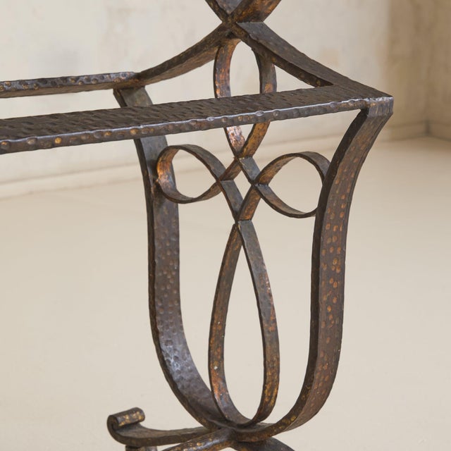 French Art Deco Wrought Iron + Black Fossil Marble Occasional Table, 1940s For Sale In Chicago - Image 6 of 11