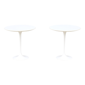 Mid-Century Modern Knoll Eero Saarinen 20" Round White Tulip Side Tables, a Pair